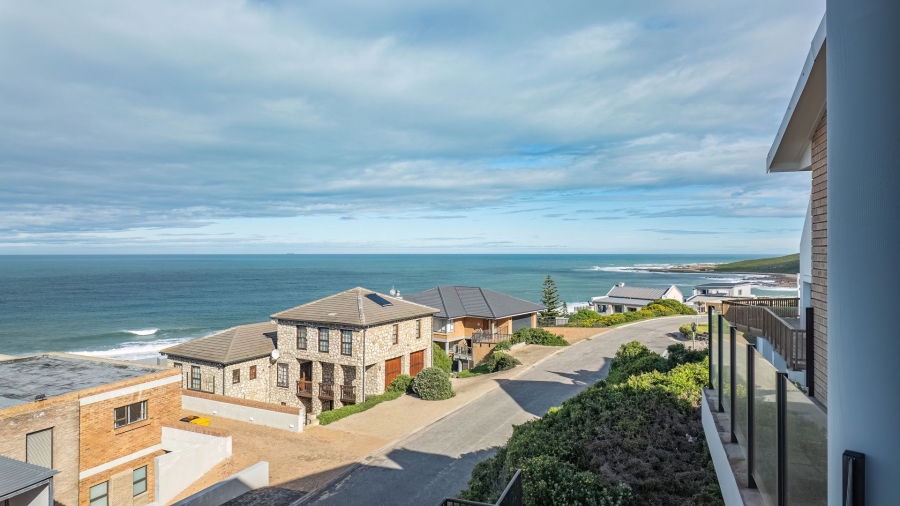 4 Bedroom Property for Sale in Jongensfontein Western Cape
